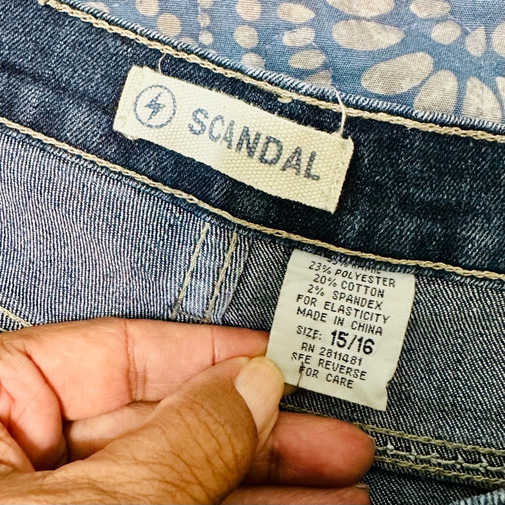 Scandal Y2K Embroidered Dark Wash Denim Jeans Stretch Size 15/16 Juniors - Picture 7 of 8
